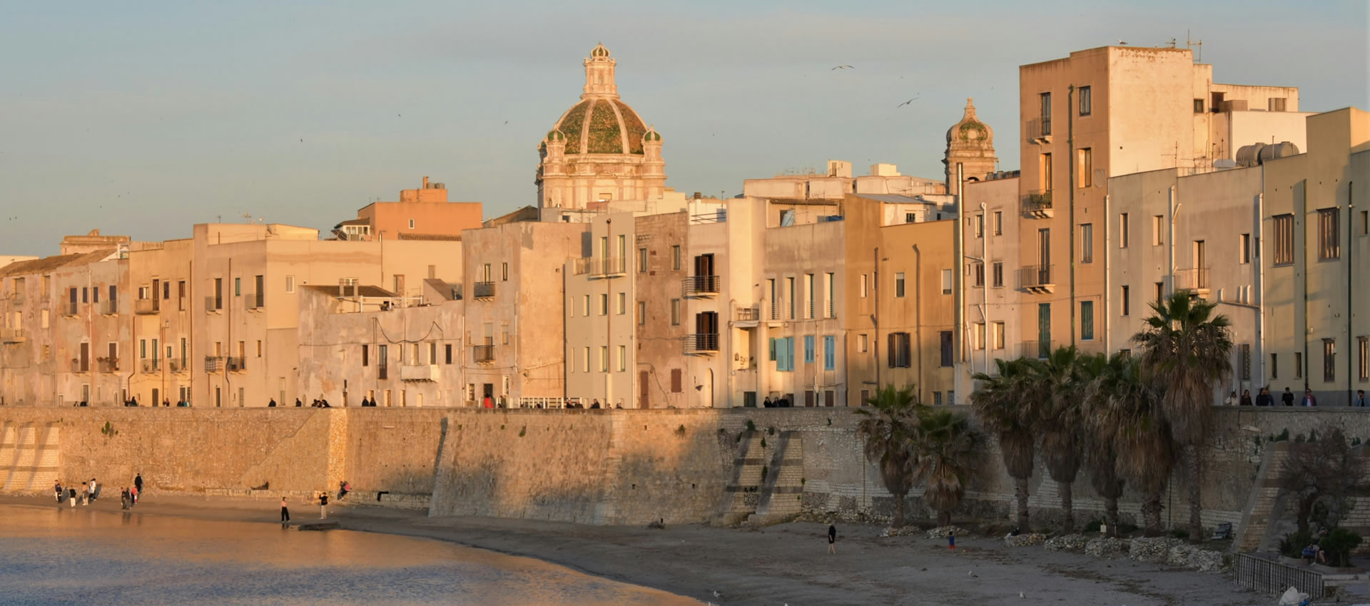 Centro storico di Trapani vicino al porto e agli imbarchi per le Isole Egadi